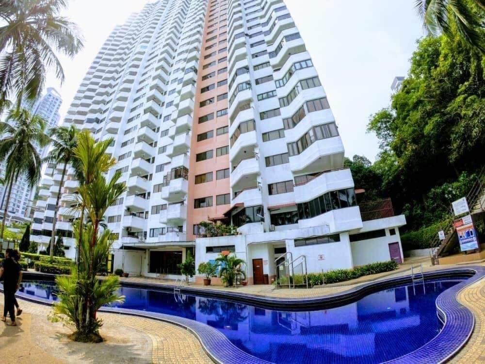Airbnb At Sri Sayang Batu Ferringhi Beach Luaran gambar