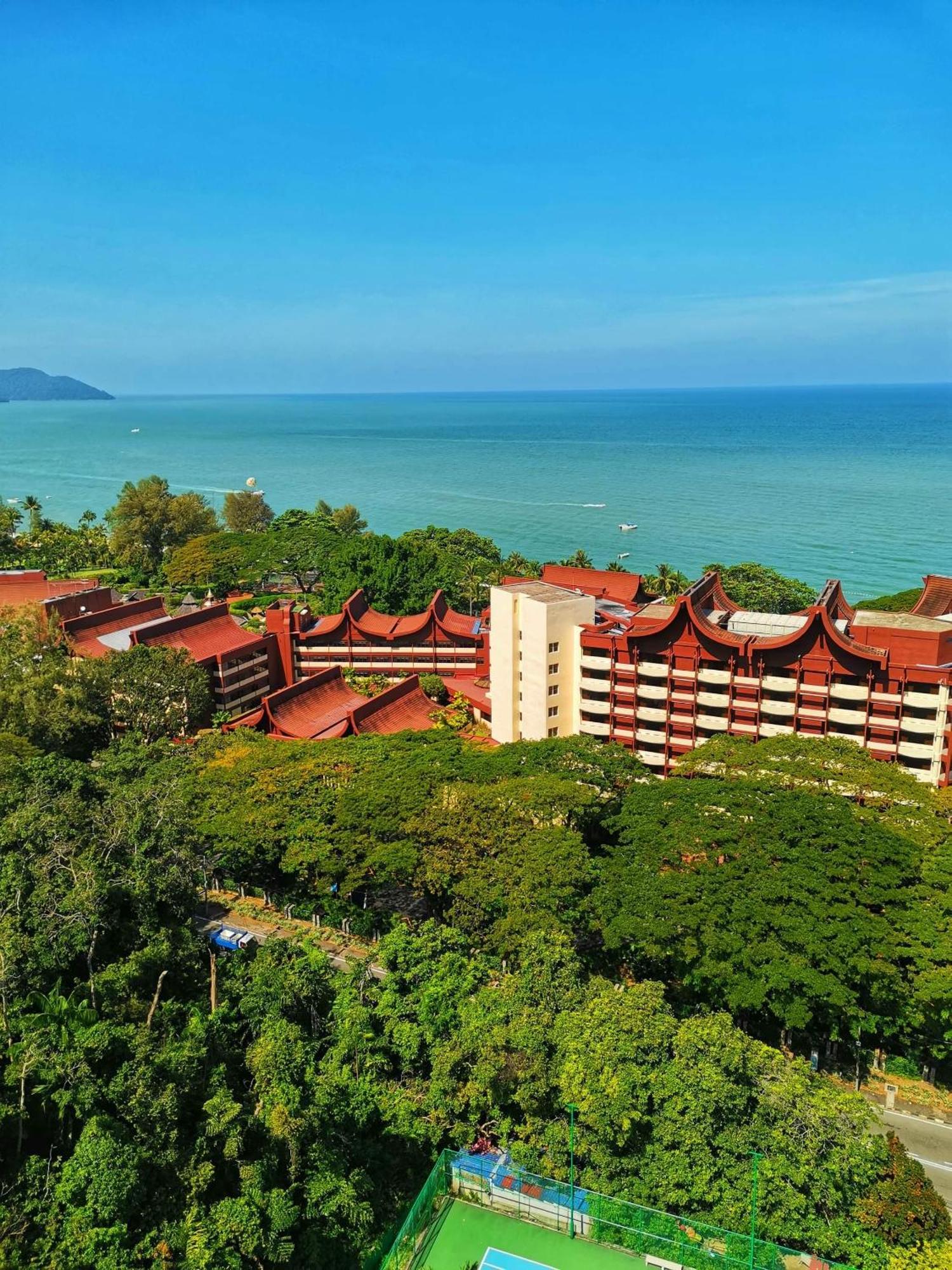 Airbnb At Sri Sayang Batu Ferringhi Beach Luaran gambar