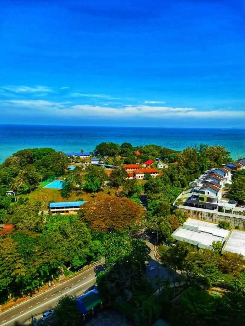 Airbnb At Sri Sayang Batu Ferringhi Beach Luaran gambar