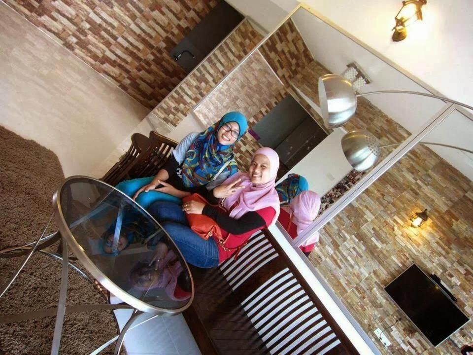 Airbnb At Sri Sayang Batu Ferringhi Beach Luaran gambar