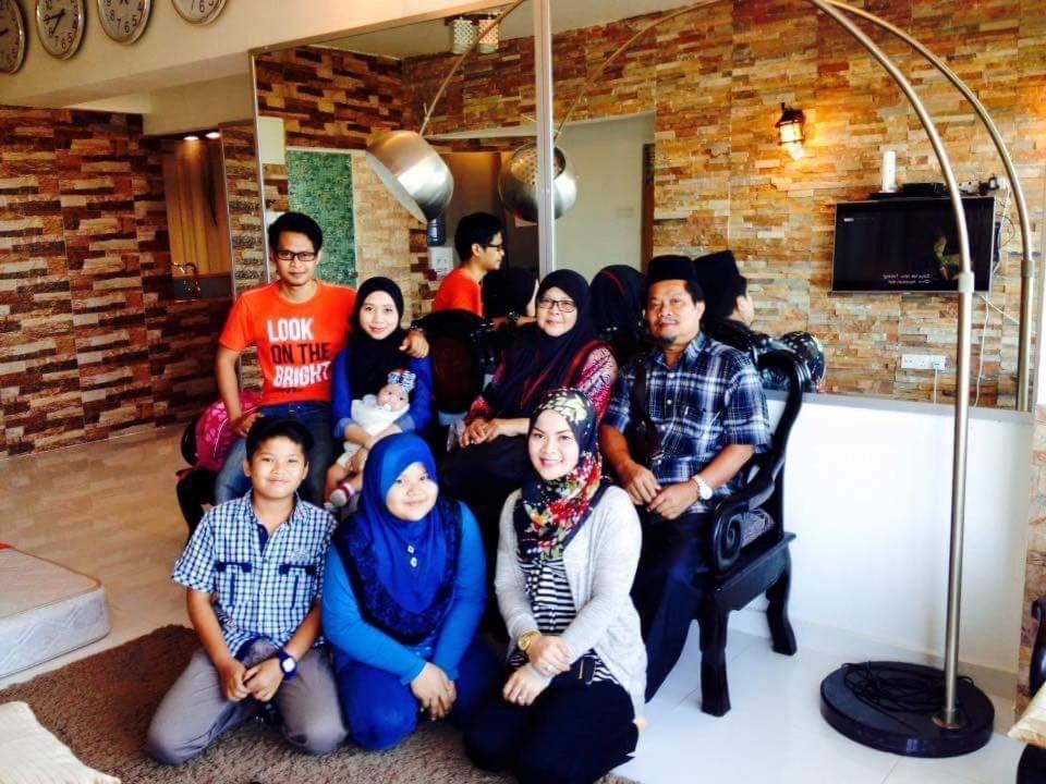 Airbnb At Sri Sayang Batu Ferringhi Beach Luaran gambar